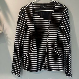 Black and white striped light jacket/shirt
